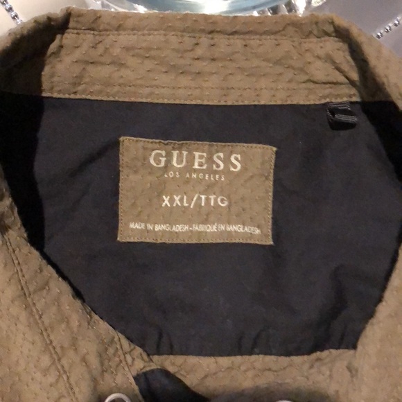 Men’s Guess Button Down Shirt Size XXL - Picture 2 of 3